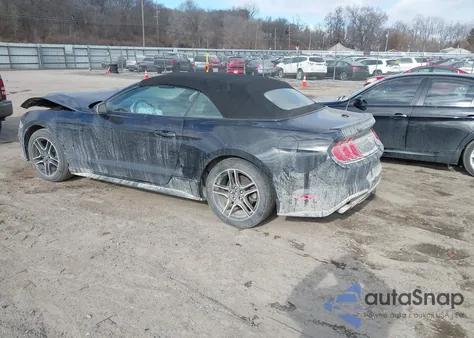 2021 Ford Mustang Ecoboost Premium z USA, uszkodzony, nr VIN 1FATP8UH2M5120209